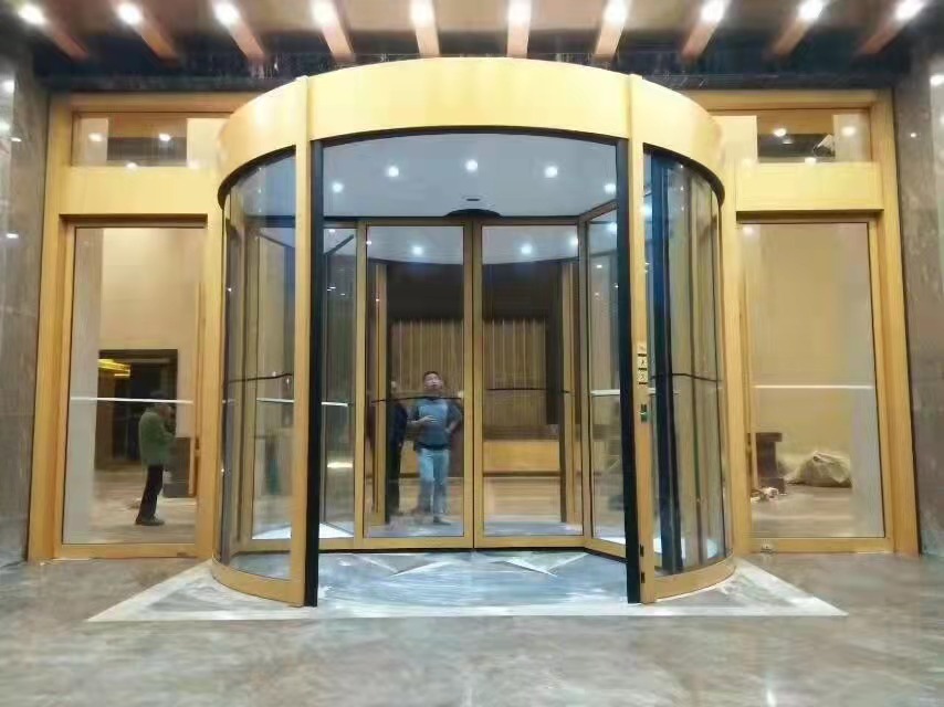 空降門
